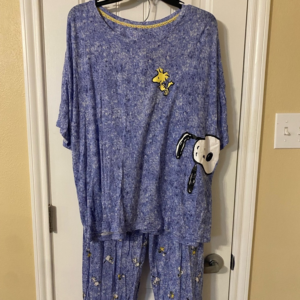 Women's XL Peanuts pajama set